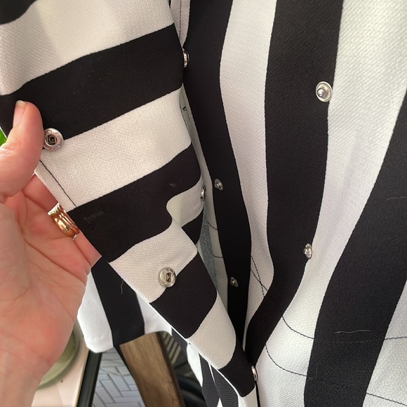 One Teaspoon Black and White Referee Striped Vest - Picture 3 of 10